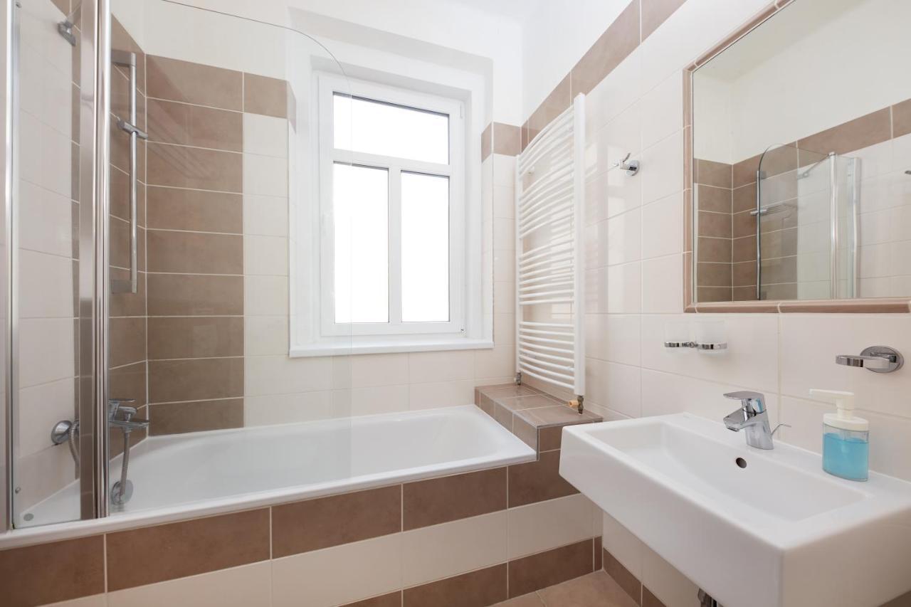 Hotel Roosevelt Литомержице Экстерьер фото