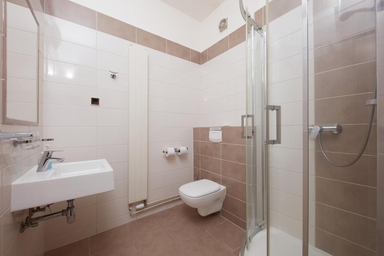 Hotel Roosevelt Литомержице Экстерьер фото