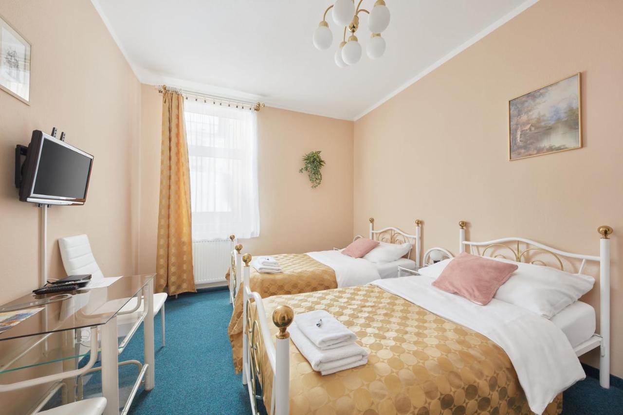 Hotel Roosevelt Литомержице Экстерьер фото