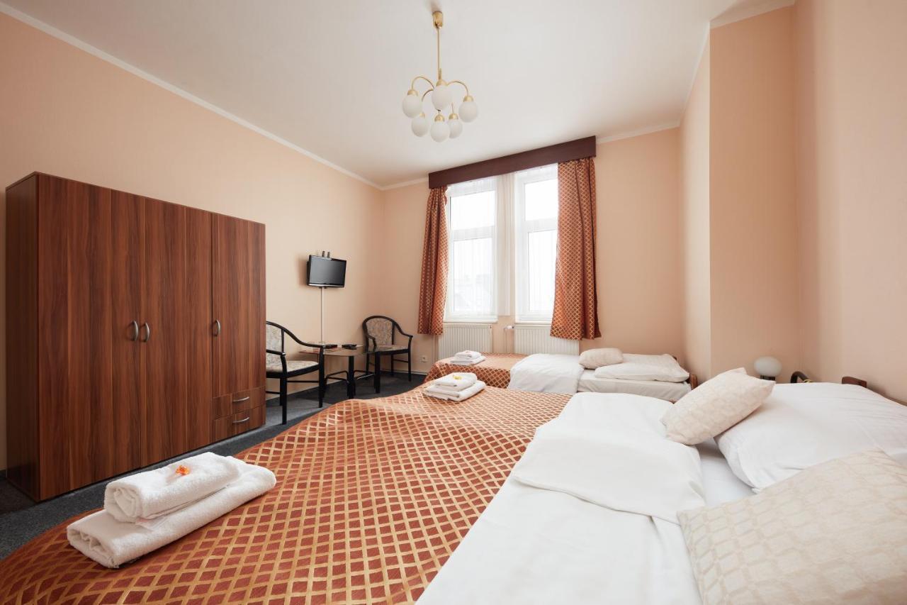 Hotel Roosevelt Литомержице Экстерьер фото