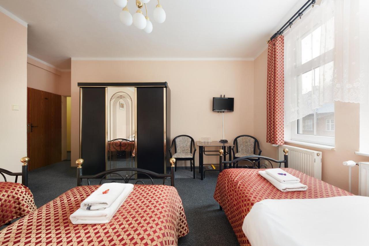 Hotel Roosevelt Литомержице Экстерьер фото