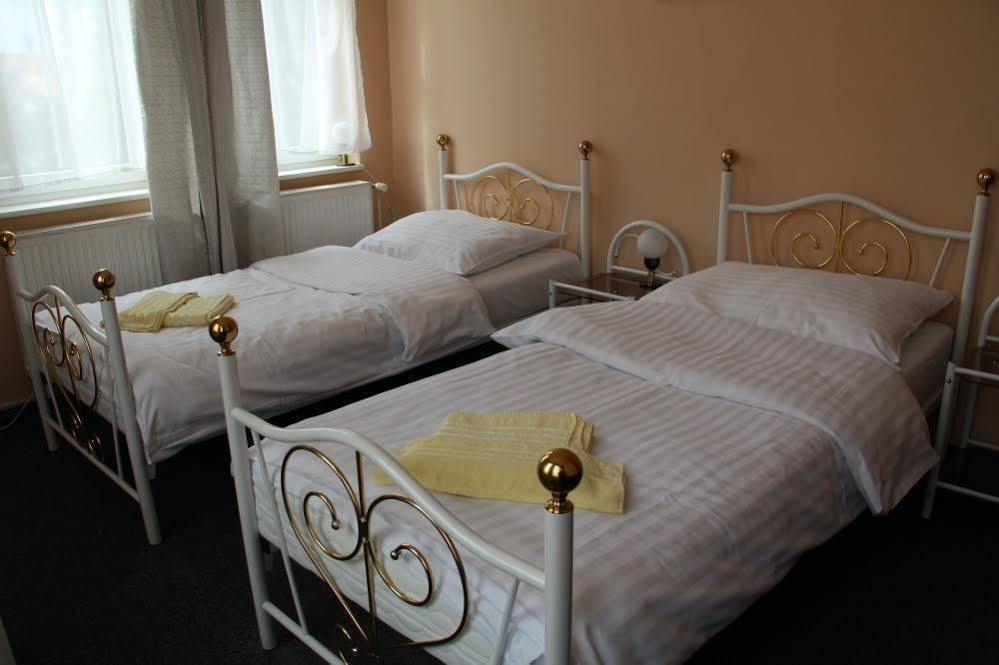 Hotel Roosevelt Литомержице Экстерьер фото