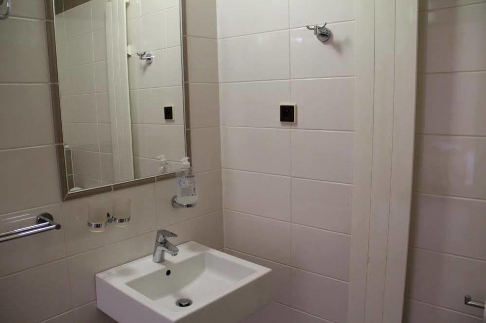 Hotel Roosevelt Литомержице Экстерьер фото